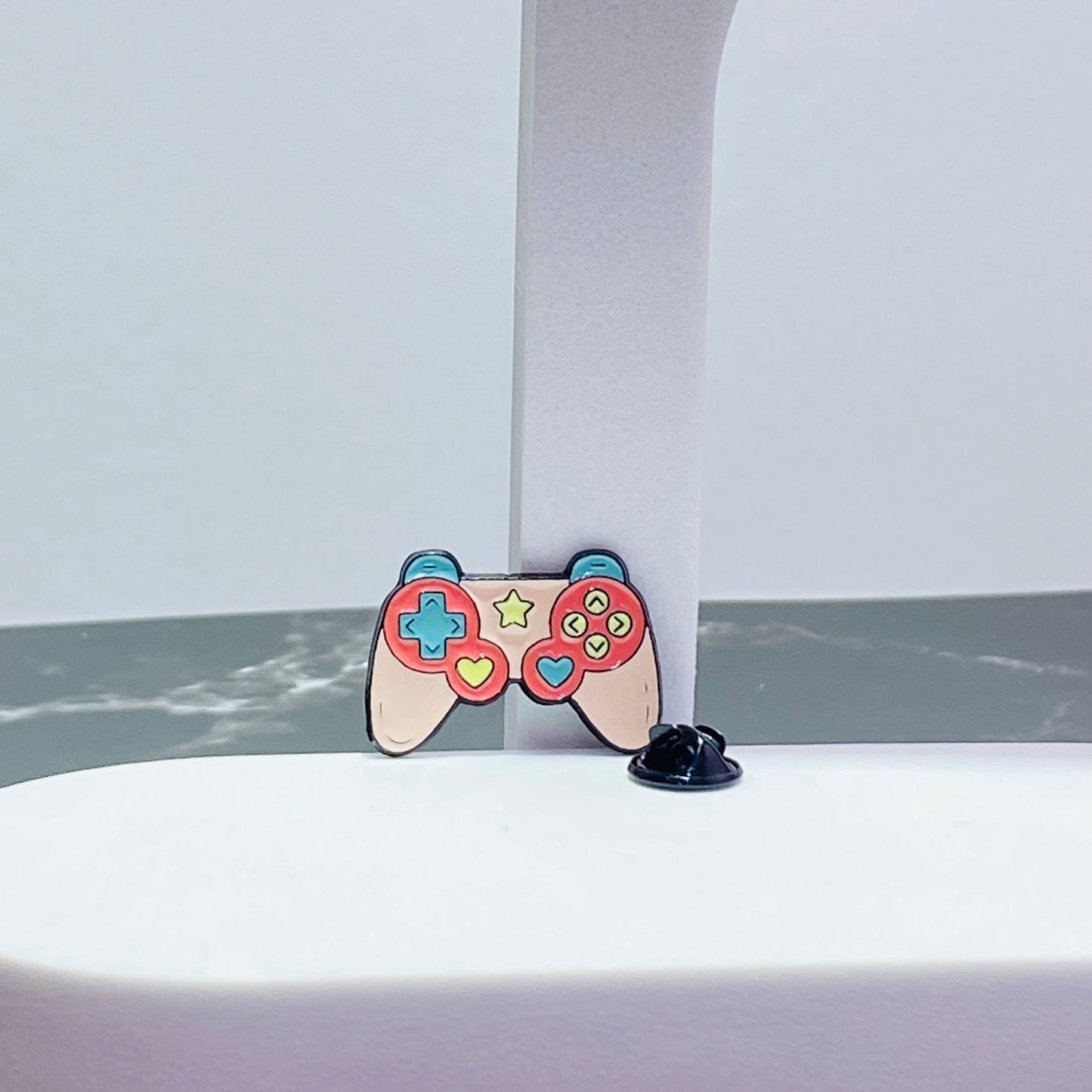 PIN CONSOLA