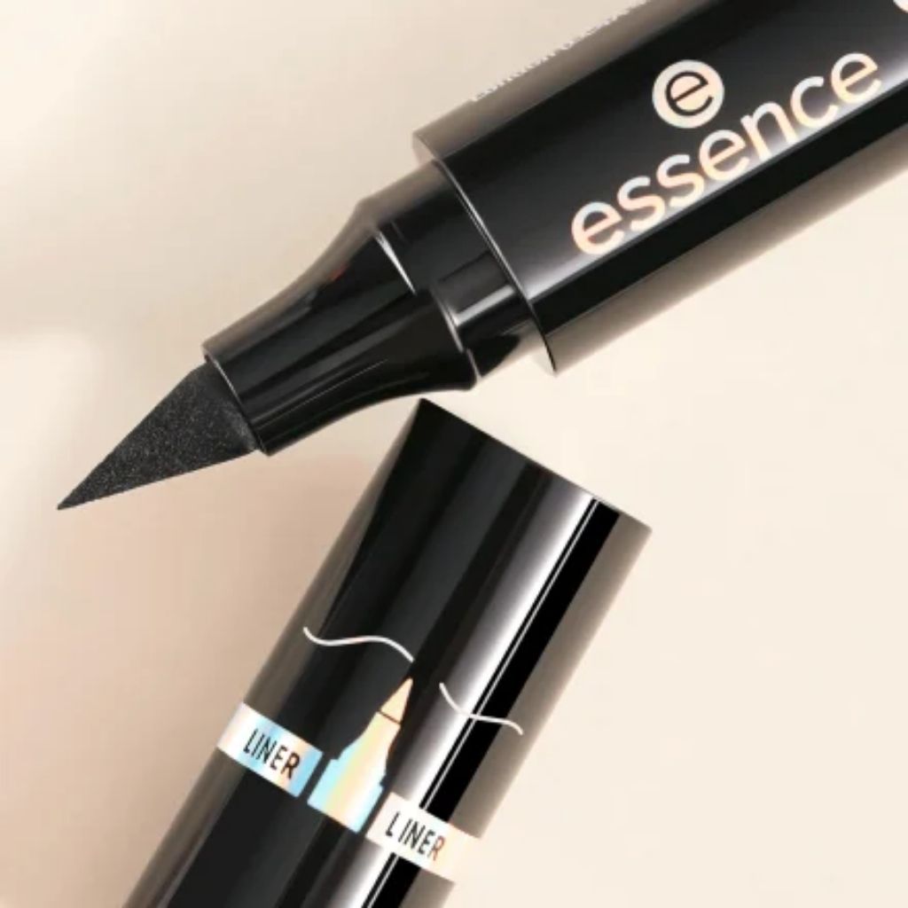 ESSENCE QUICK WING! STAMP EYELINER 01