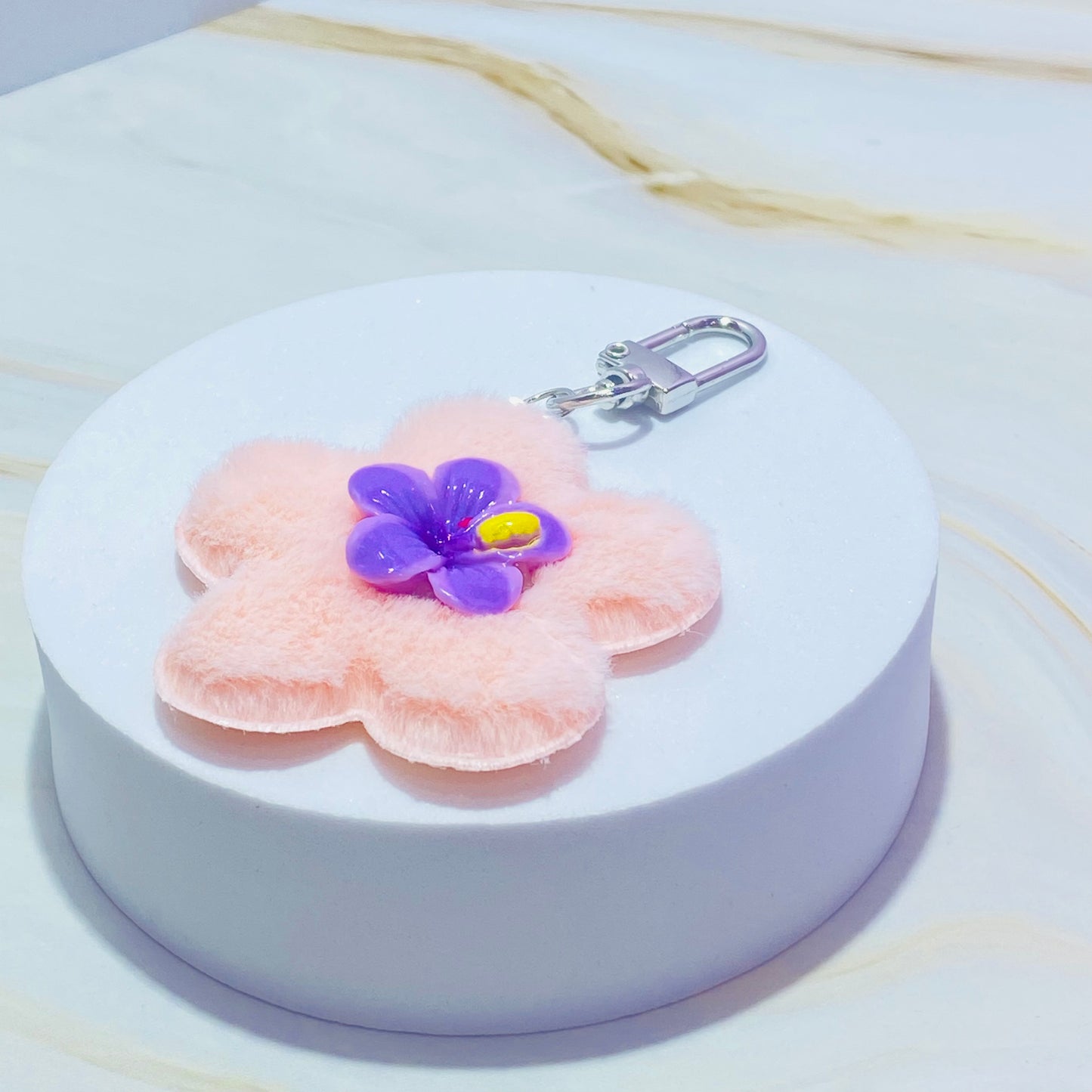 LLAVERO FLOR PELUCHE