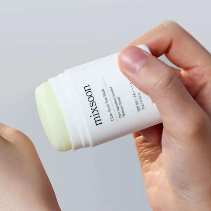 Bloqueador Protector solar en barra cica-hyal