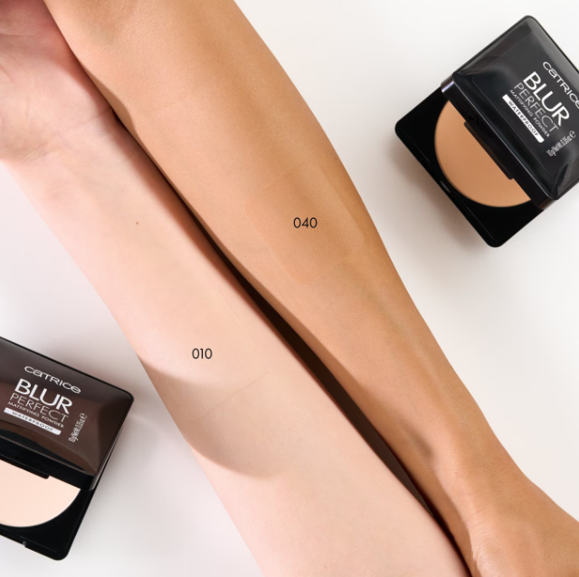 CATR. BLUR PERFECT MATT. POWDER WP 040