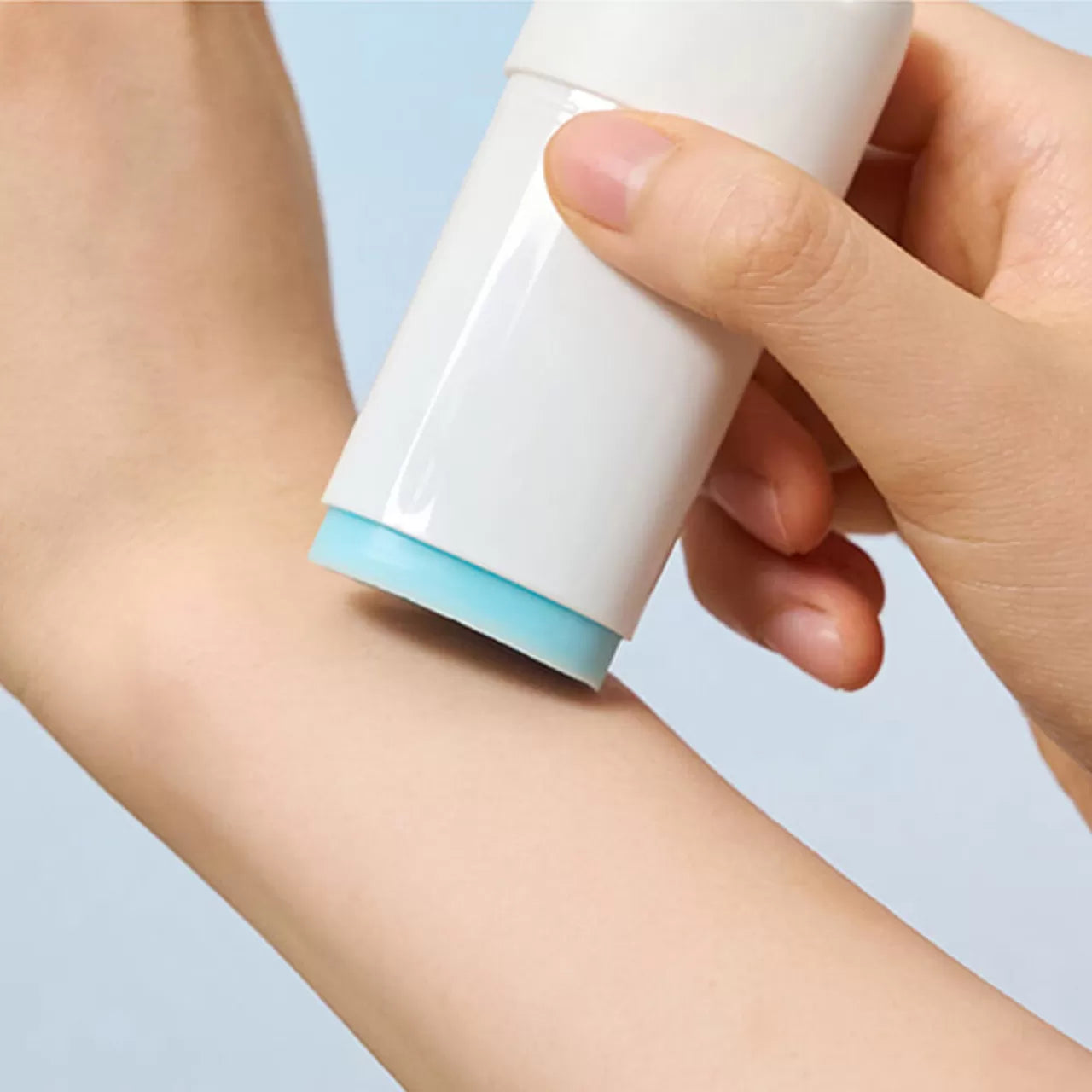 [Skin1004] MADAGASCAR CENTELLA HYALU-CICA BLOQUEADOR EN BARRA AJUSTE SEDOSO 20g