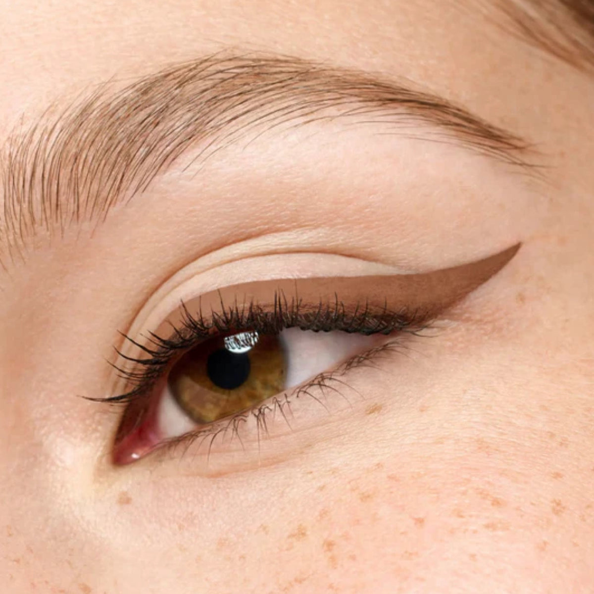 ESSENCE COLOUR IT! LIQUID EYELINER 05
