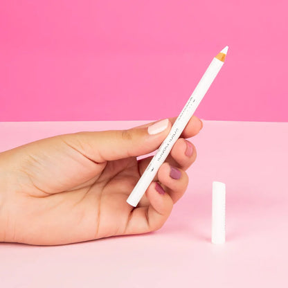 ESSENCE KAJAL PENCIL 04